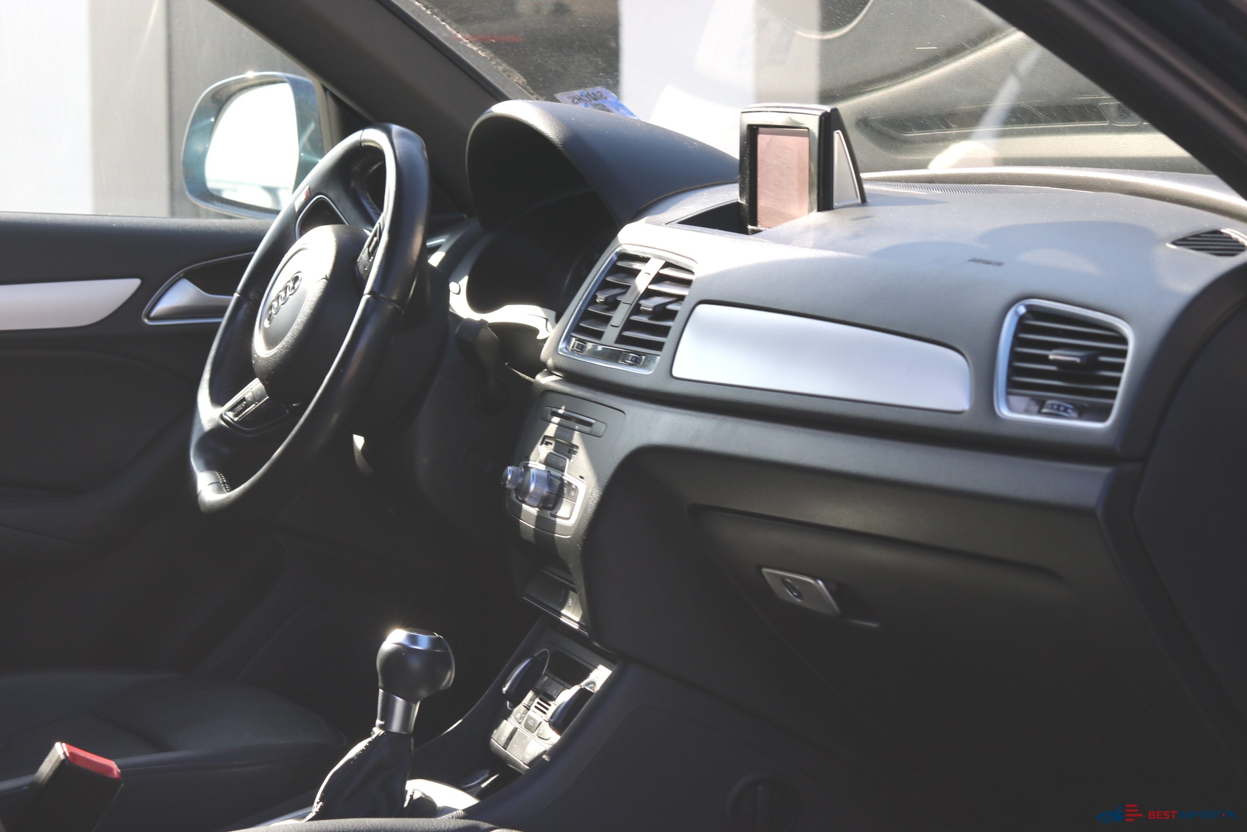 Audi-Q3-niebieskie-2017-bestimport-1